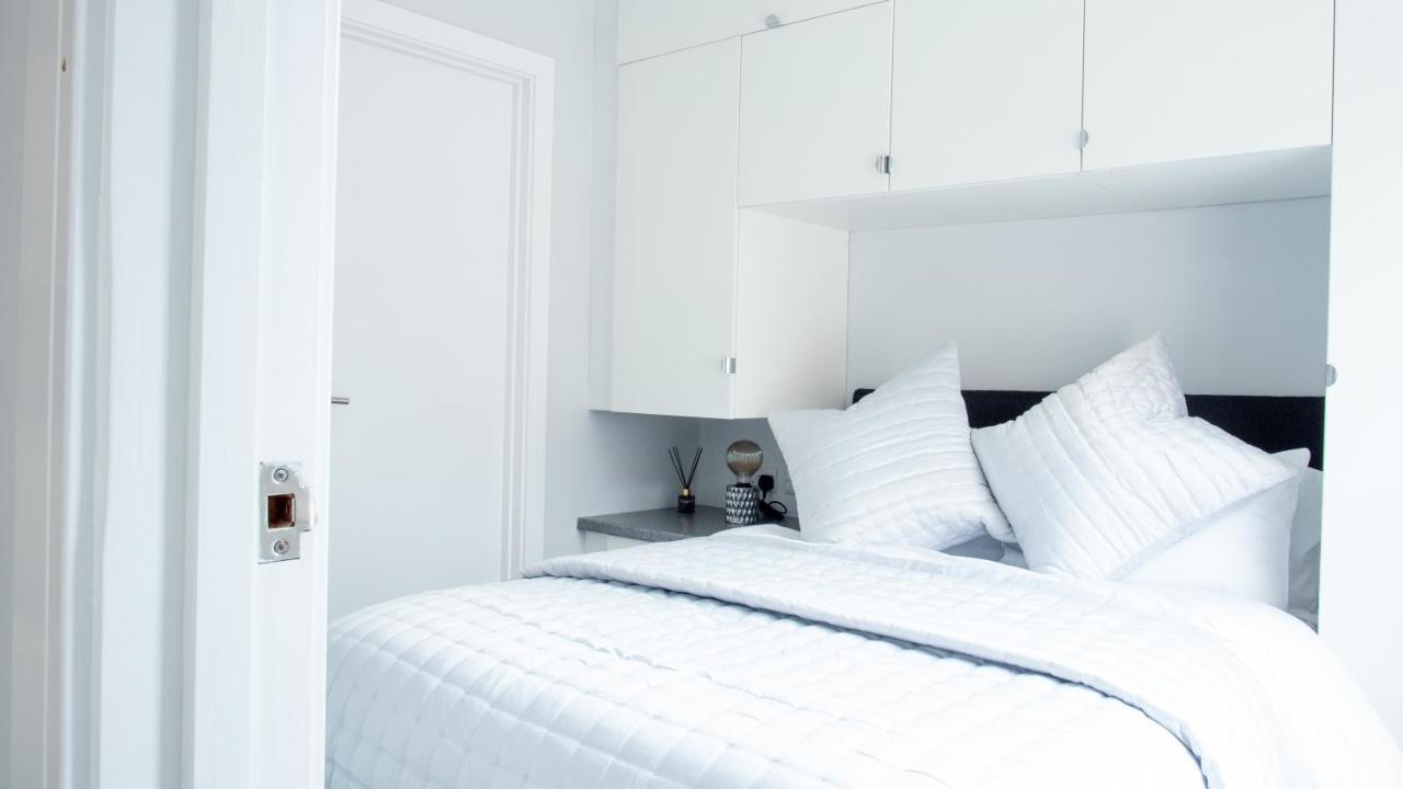 Modern Apartment With Free Parking And Wifi Stratford-upon-Avon Esterno foto