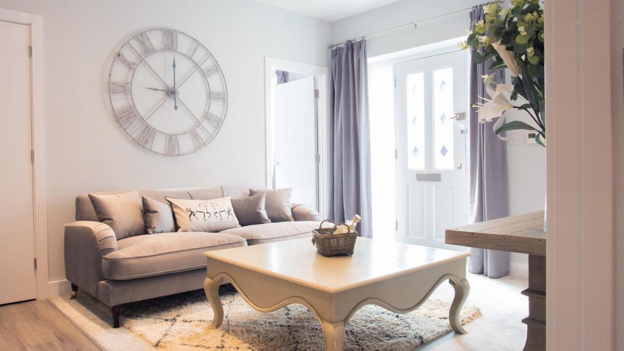 Modern Apartment With Free Parking And Wifi Stratford-upon-Avon Esterno foto